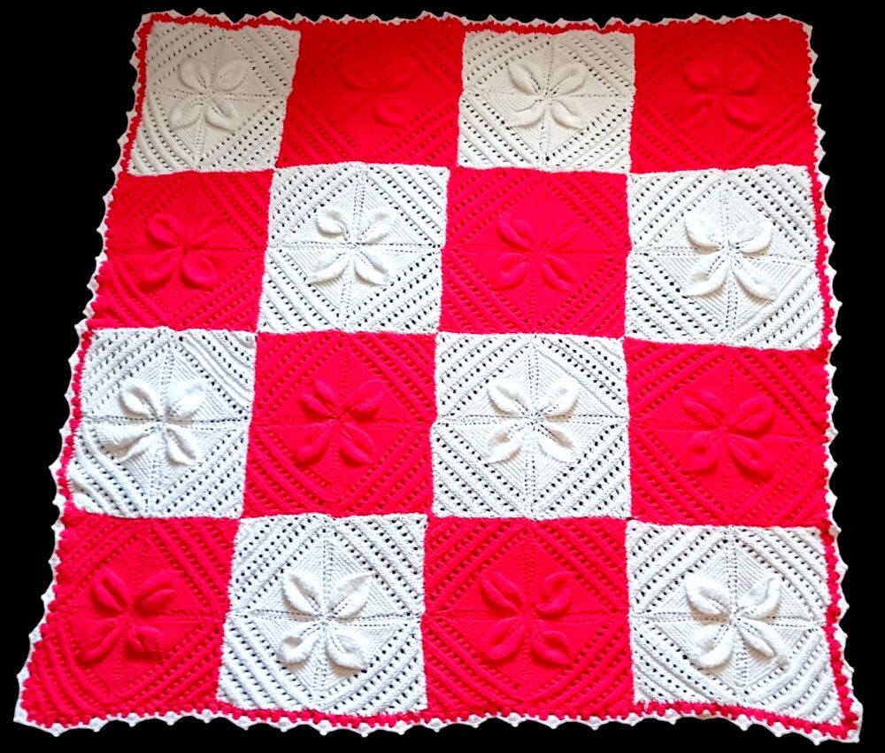VTG Red & White Hand Crochet Granny Square Christmas Afghan Throw Blanket